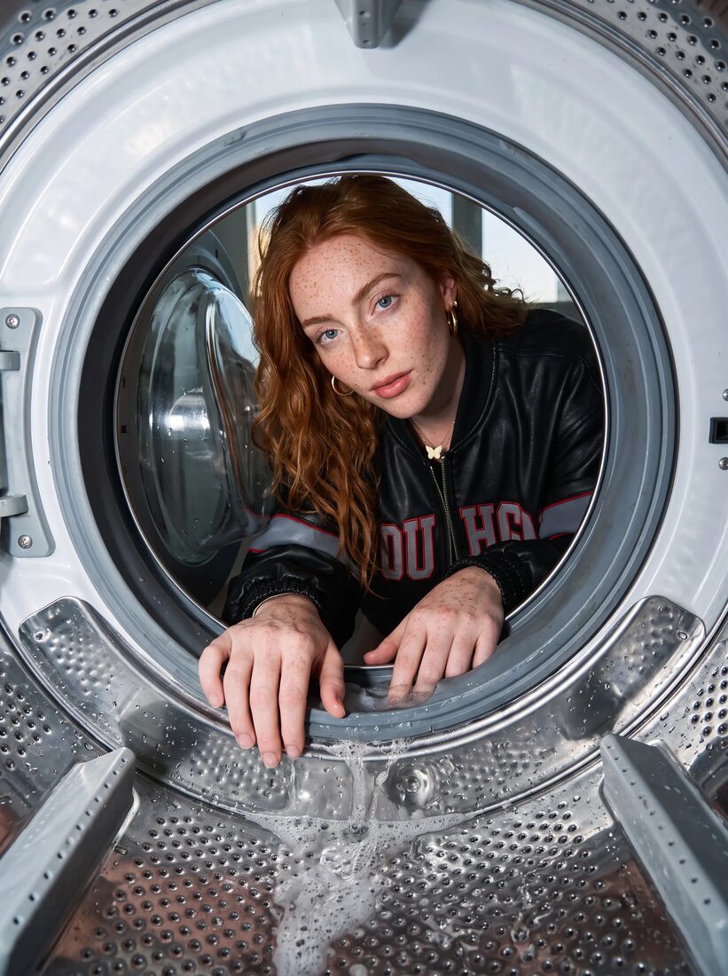 Soph.ia dentro de una lavadora